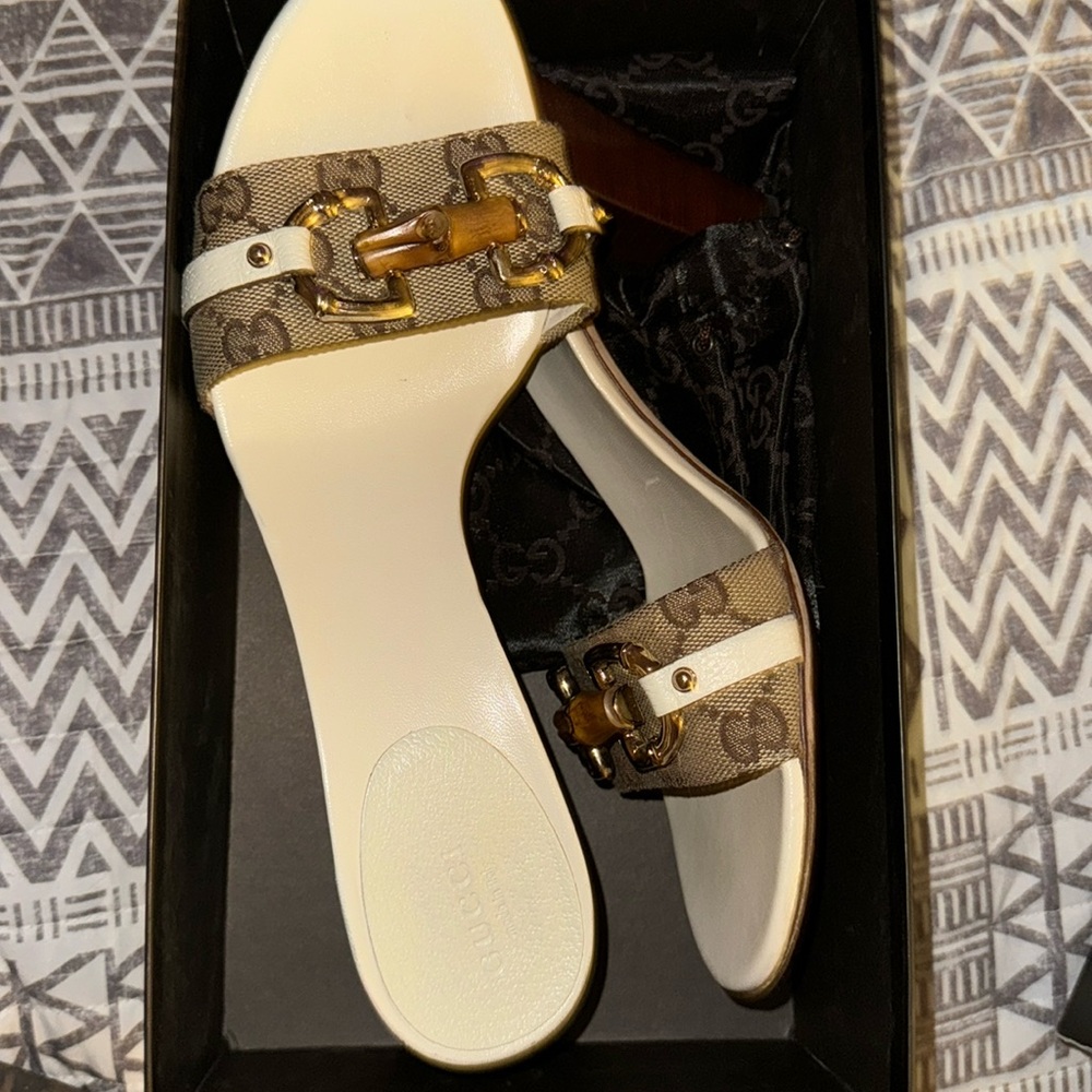 Vintage Gucci sandals
